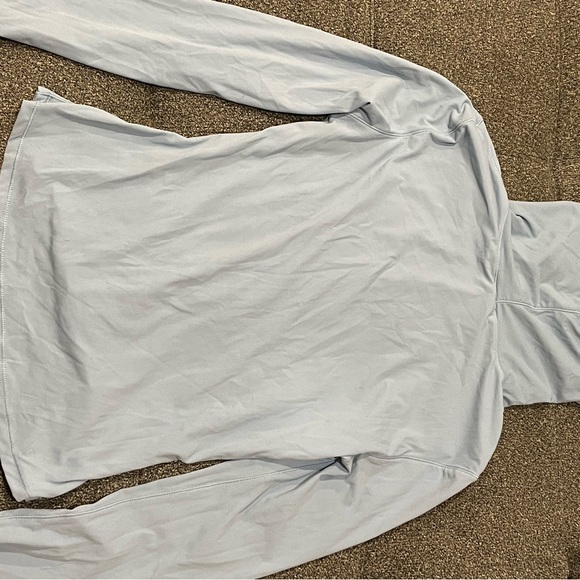 NVGTN Arctic Blue Focus Pullover. Long sleeve, with thumb holes, shirt. - Picture 3 of 4